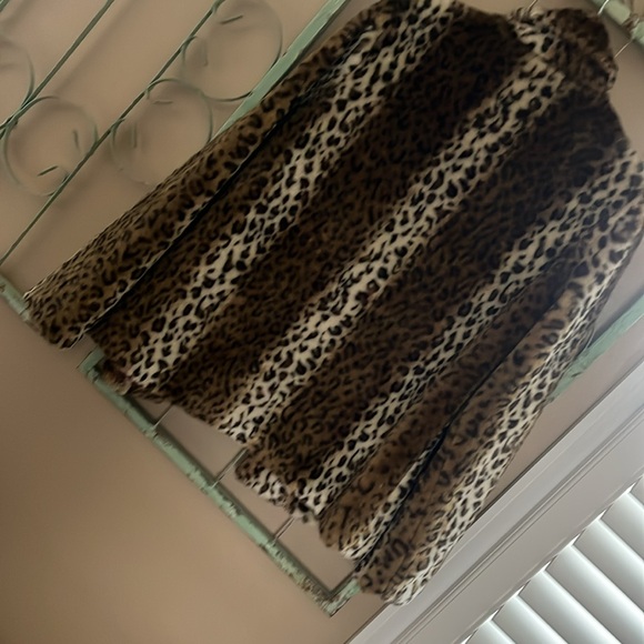 Faux fur Forever 21 jacket med - Picture 6 of 8